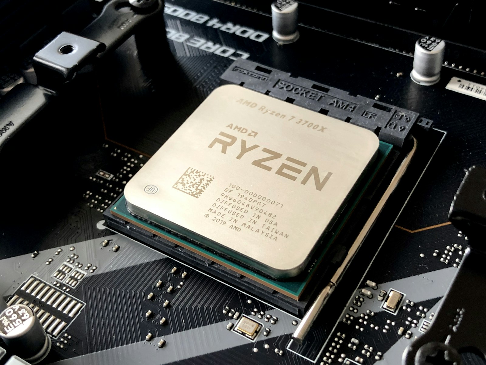 Ryzen 7 7800X3D vs Ryzen 7 9800X3D: cuál rinde más en gaming